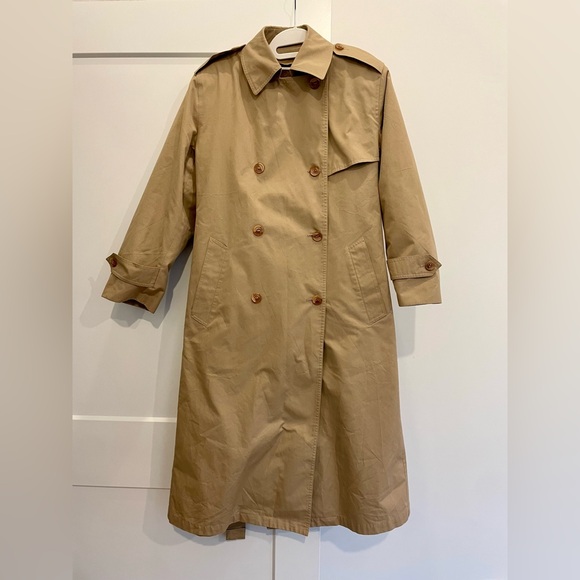 Vintage Misty Harbor Tan Trench Coat with removable lining - 8P - Picture 2 of 11
